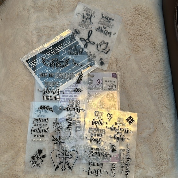 Diamond Press Card Making Machine Bundle- Embossing Machine - Picture 2 of 4